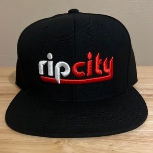 Mitchell and Ness Portland Trailblazers Rip City snapback hat